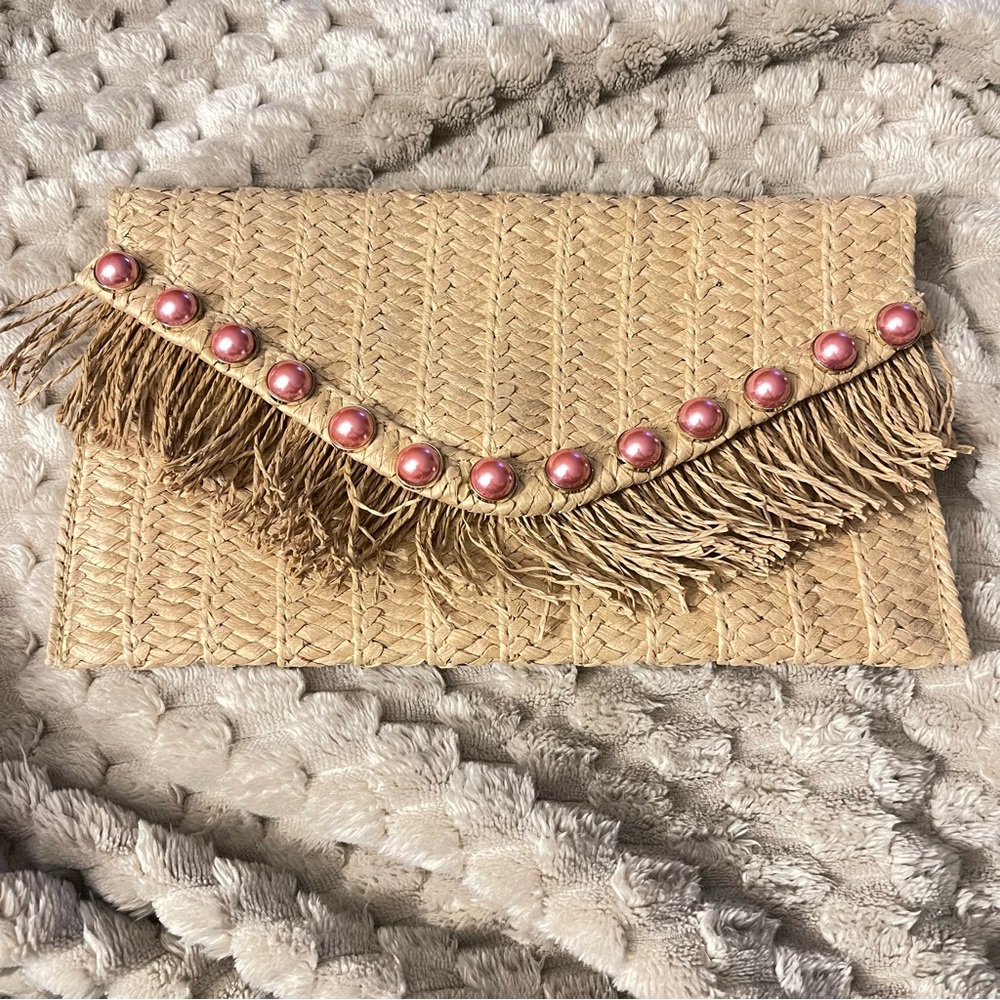 BTB Los Angeles Jojo Faux Pearl Straw
Clutch